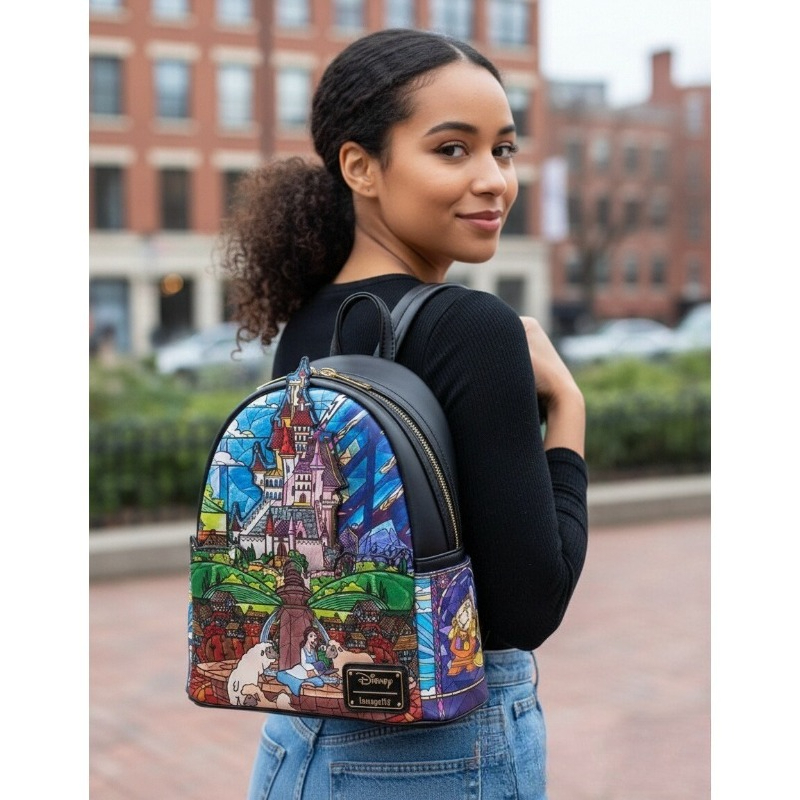 حقيبة ظهر صغيرة على شكل قلعة ب - مراجعة Travel Accessories Disney وسعره